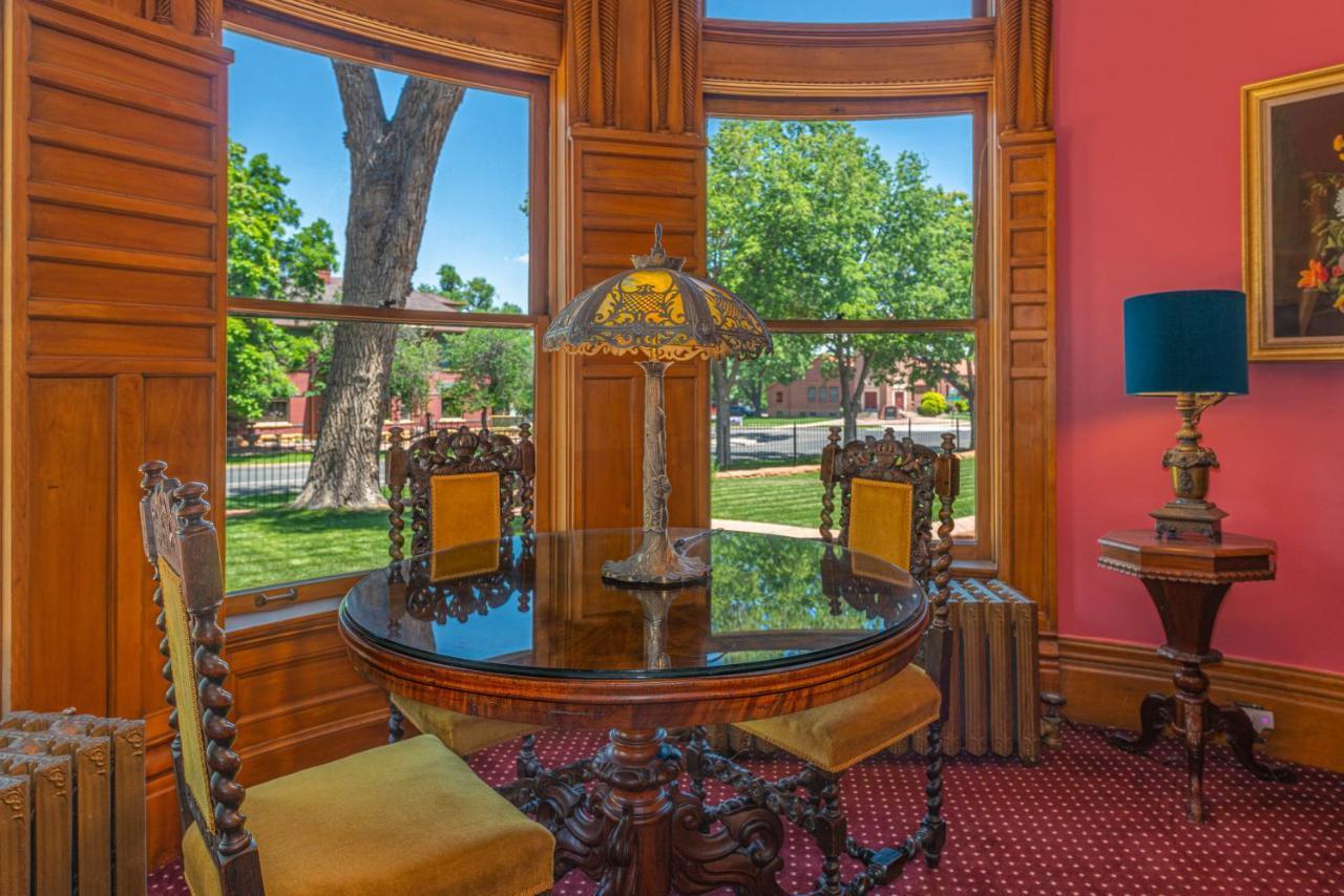 Orman Mansion - Pueblo'S Most Luxurious Stay! Buitenkant foto