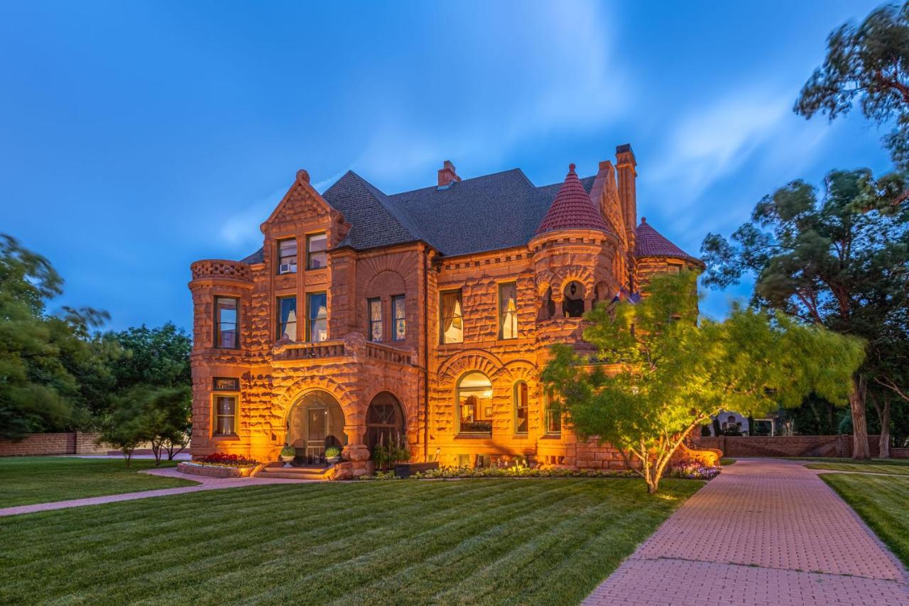 Orman Mansion - Pueblo'S Most Luxurious Stay! Buitenkant foto